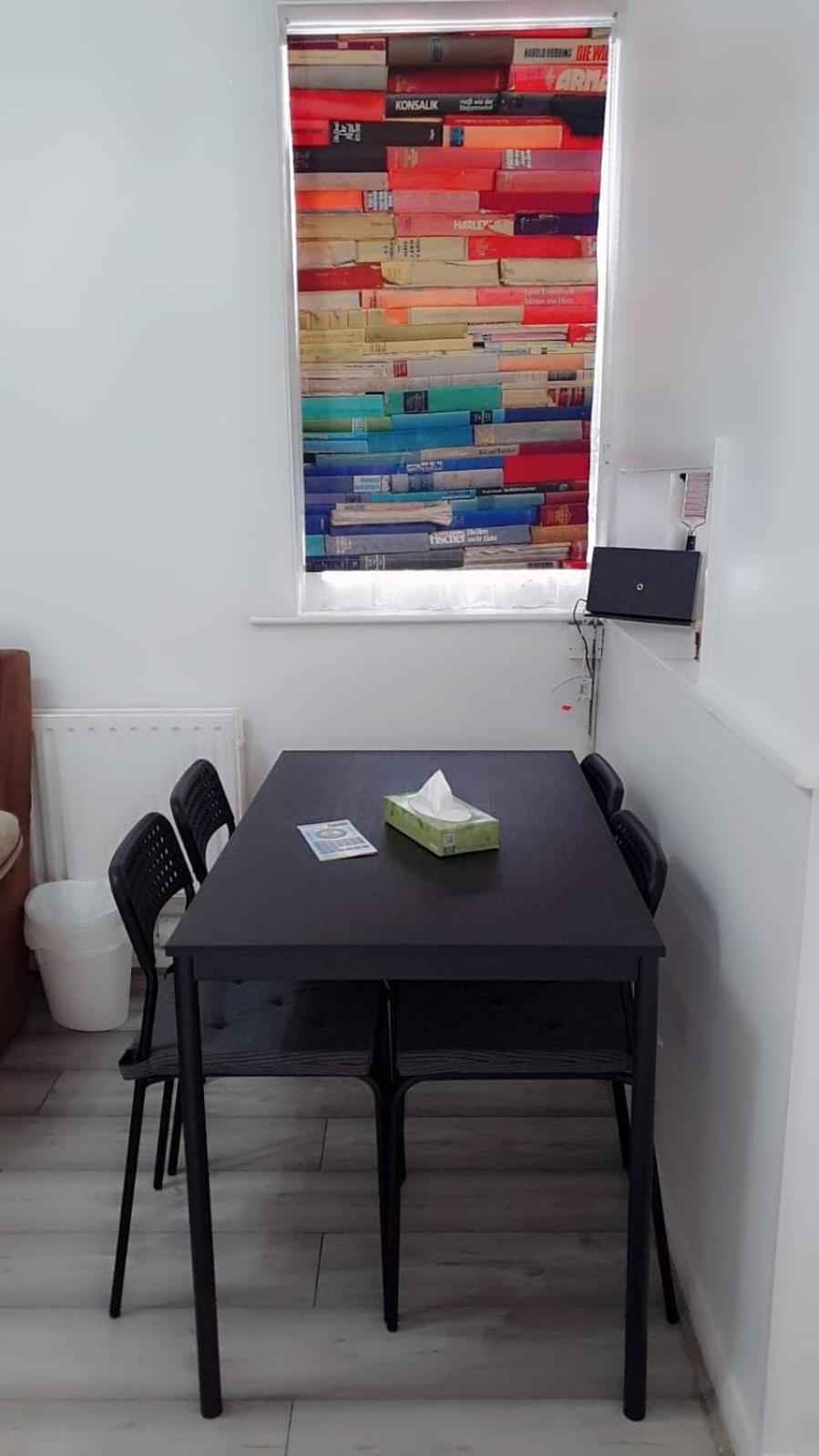 2 Bed 1St Floor Apartment-Own Entrance & Parking Portsmouth Exterior foto